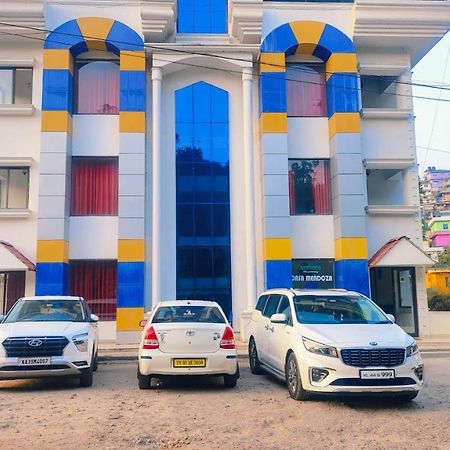 Lumino Karthika Hotel Munnar Buitenkant foto