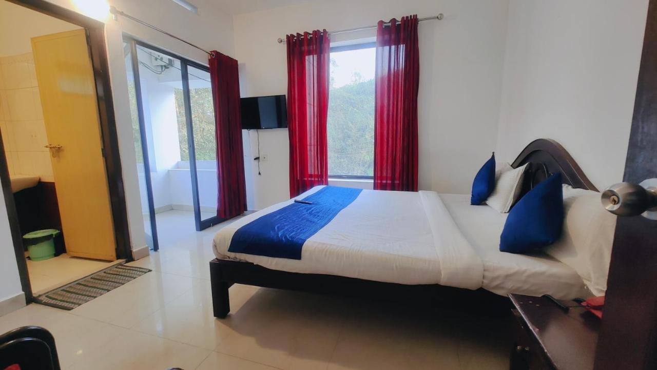 Lumino Karthika Hotel Munnar Buitenkant foto