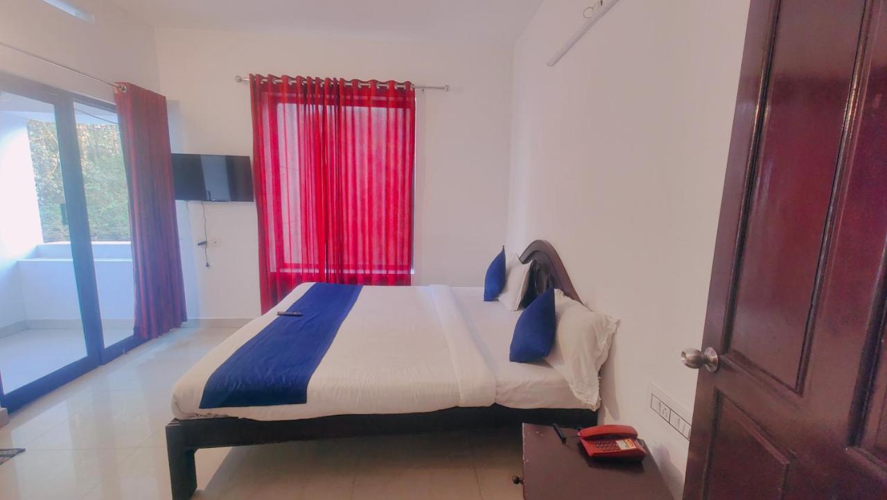 Lumino Karthika Hotel Munnar Buitenkant foto